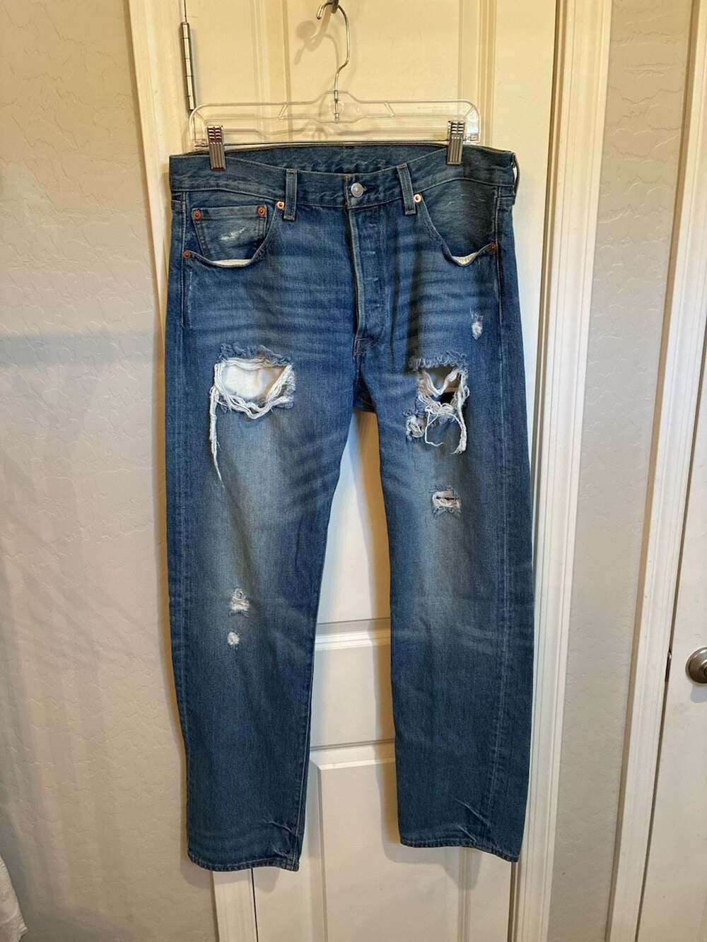 Levi's 501 Original Fit Distressed Jeans 33x32